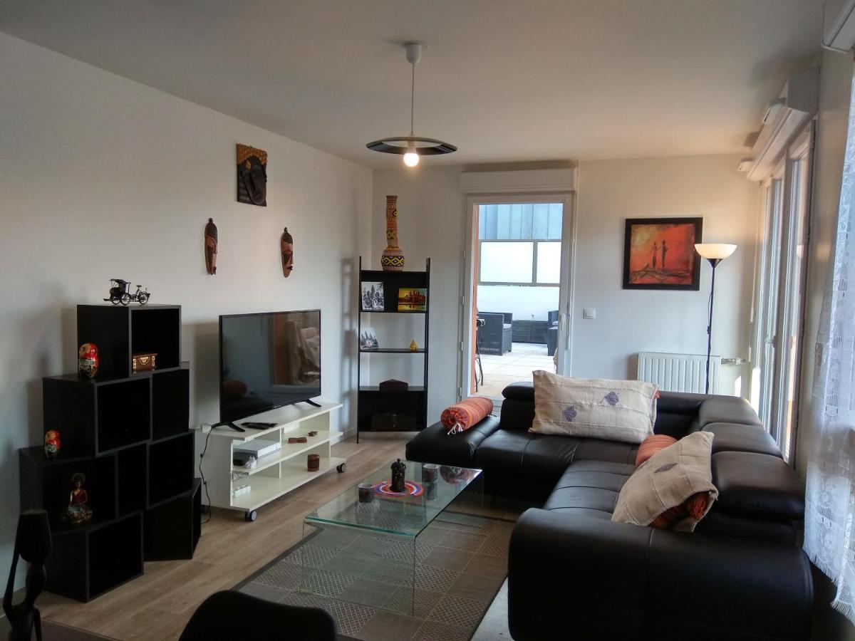 SAINT DENIS appartement 2 chambres avec terrasse Extérieur photo